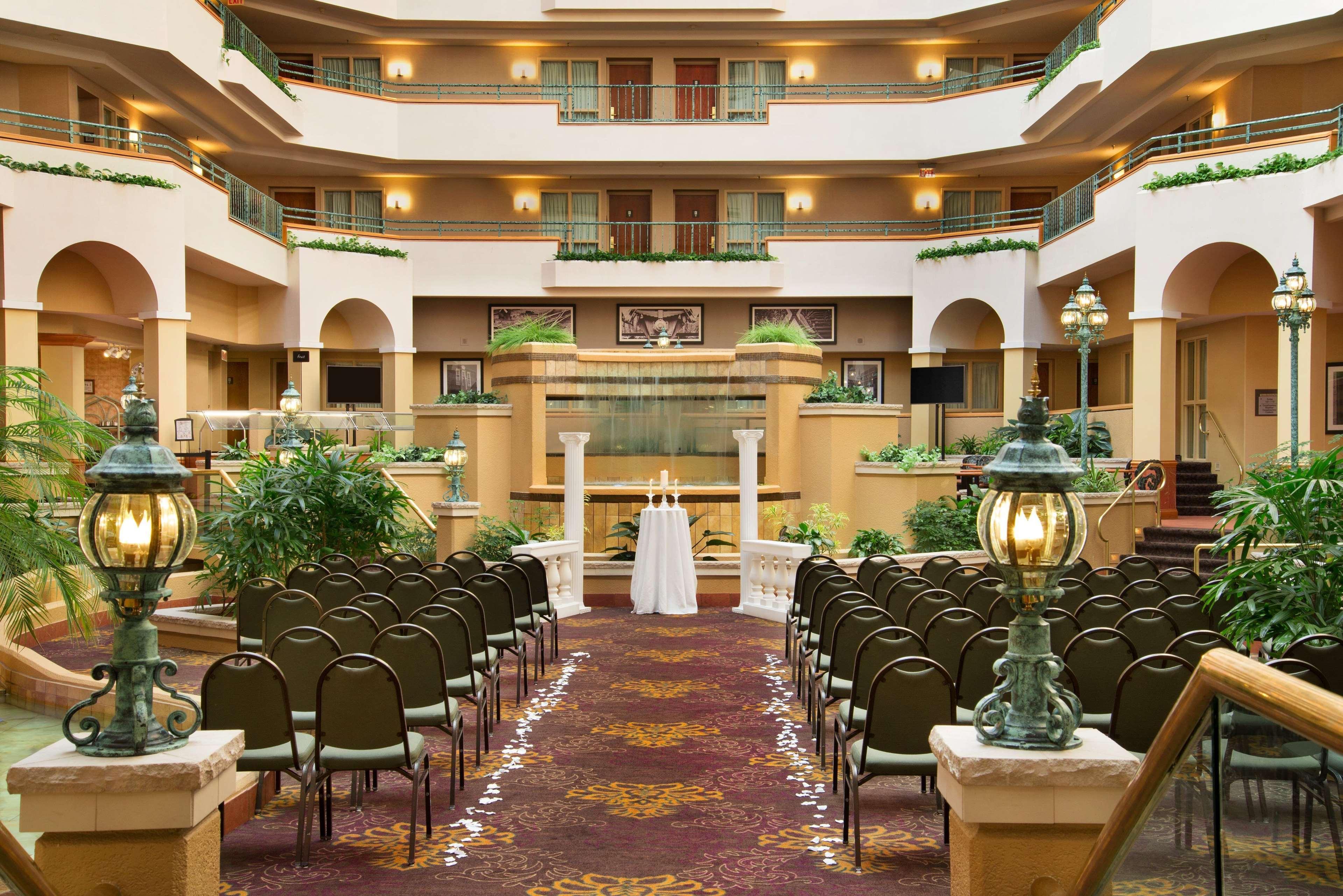 Embassy Suites By Hilton Greensboro Airport Exterior photo
